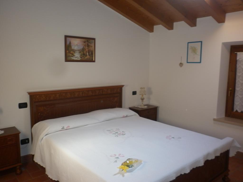 La Piccola Mimosa Διαμέρισμα SantʼAmbrogio di Valpolicella Εξωτερικό φωτογραφία